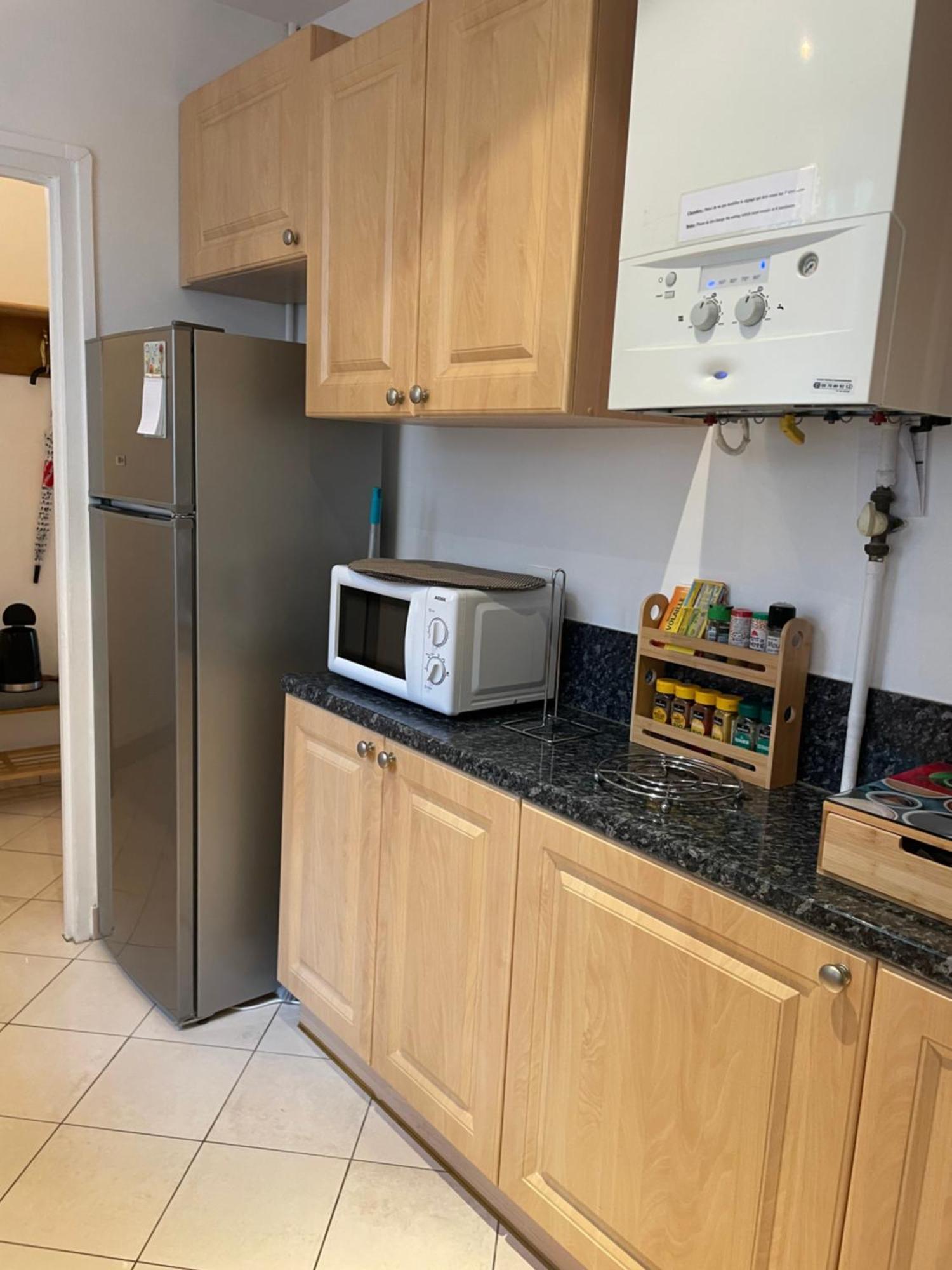 Appartement Hyper Centre, Parking Gratuit Fontainebleau Exterior photo